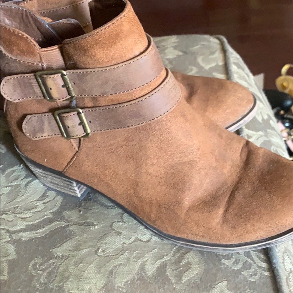 Boots - Picture 2 of 2